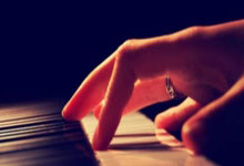 爱游戏馆-罗马尼亚大捷!击败摩尔多瓦,奇迹晋级竞技巅峰!