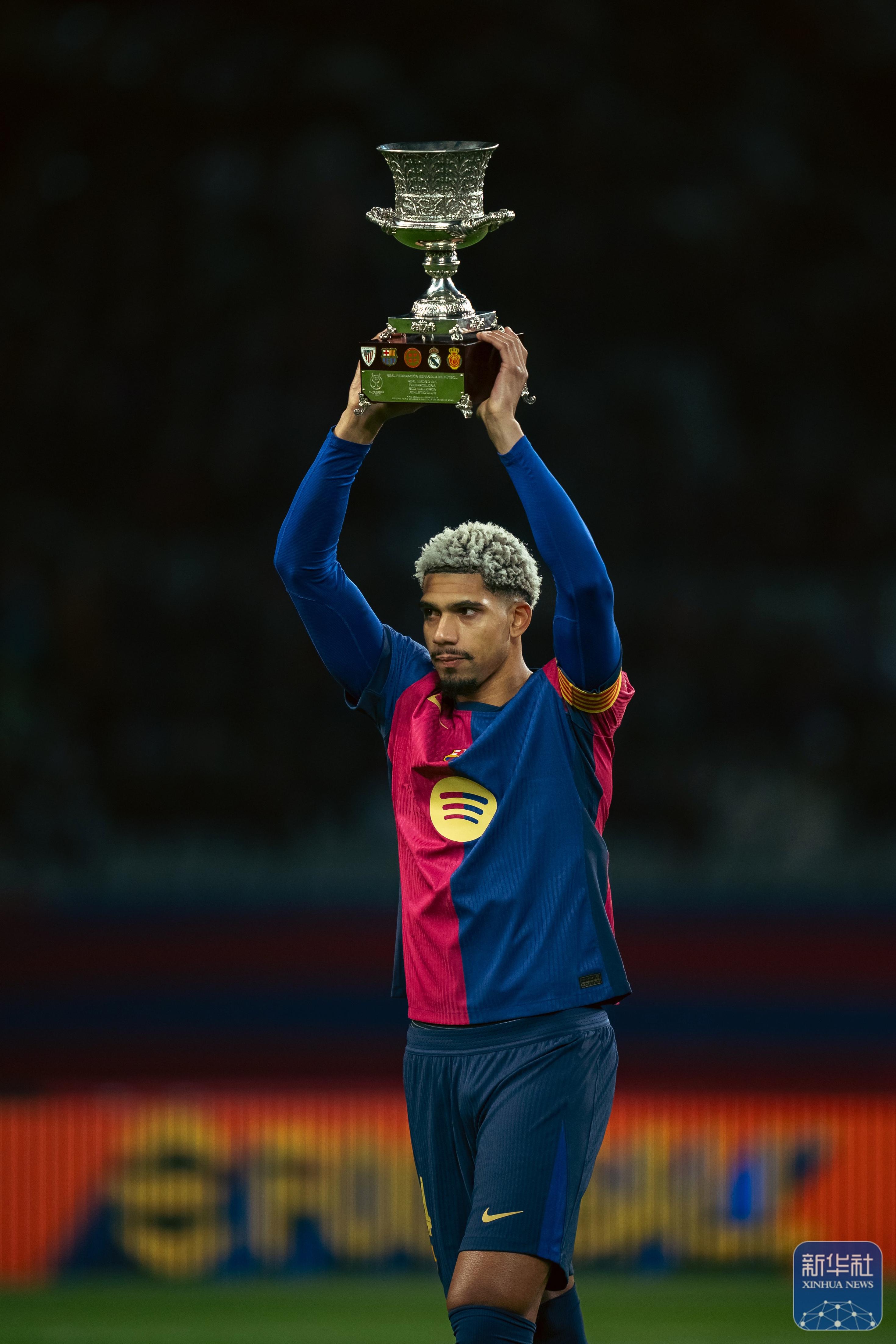 巴塞罗那逆袭取胜,小组排名垫底(巴塞罗那逆袭取胜,小组排名垫底的球员) 巴塞罗那逆袭取胜,小组排名垫底(巴塞罗那逆袭取胜,小组排名垫底的球员)