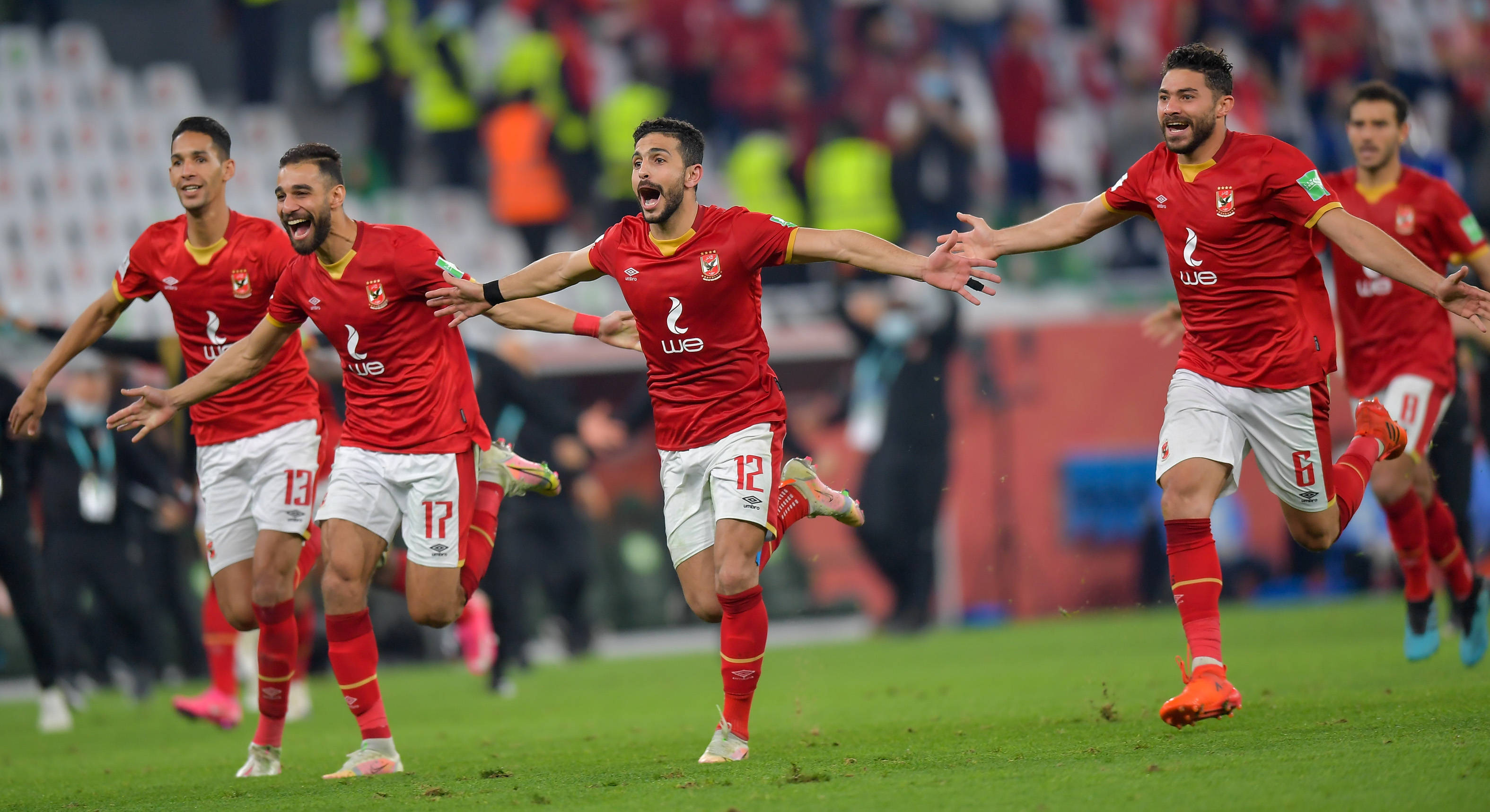 爱游戏亚洲官网-帕尔梅拉斯严阵以待，防守端力求零封对手