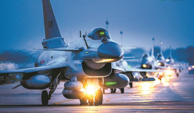 爱游戏活动-台风般的速度,球场上的战斗如此精彩的简单介绍