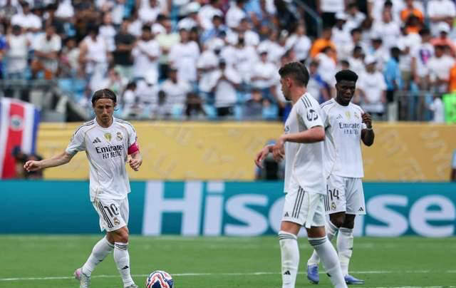 爱游戏网页版入口-瓦伦西亚憾失机会，晋级悬念重重的简单介绍