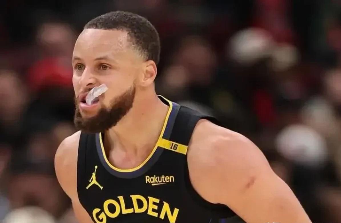 爱游戏官方登录入口-包含黄蜂队后卫状态神勇独揽胜利的词条