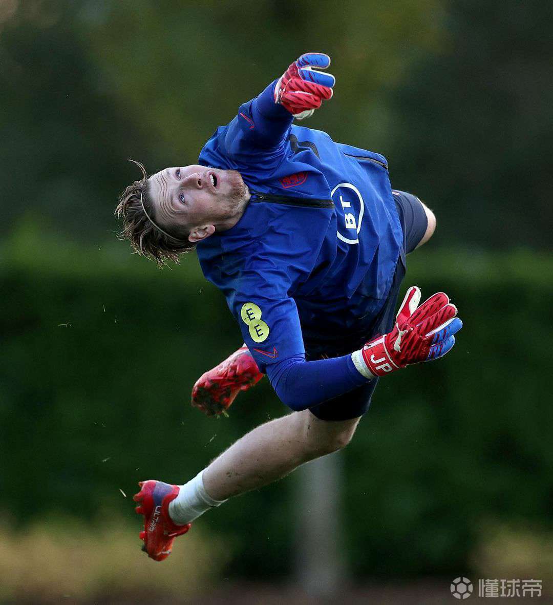 爱游戏官方入口-包含匈牙利队表现稳定，实力或成黑马之一的词条