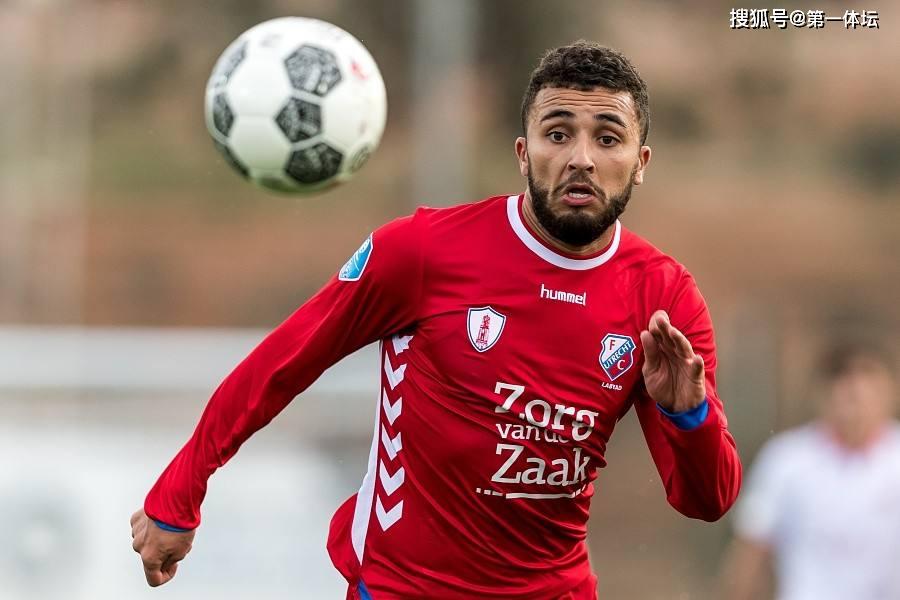 阿贾克斯客场全取三分 阿贾克斯客场全取三分