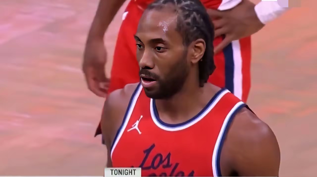 快船客场击败魔术,莱昂纳德防守封盖的简单介绍 快船客场击败魔术,莱昂纳德防守封盖的简单介绍