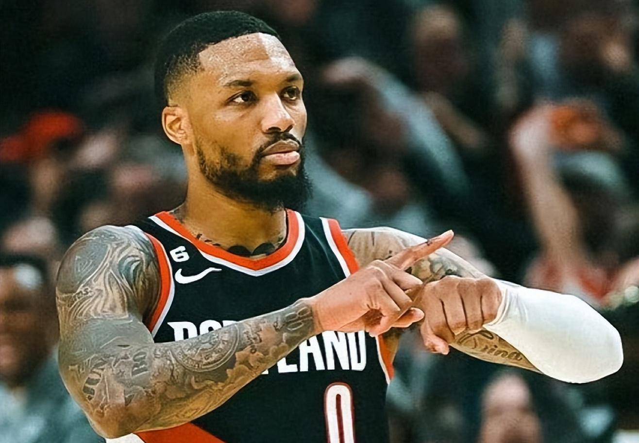 爱游戏直播-拓荒者轻取奇才,利拉德成为得分王