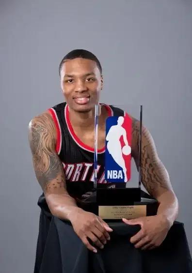 拓荒者轻取奇才，利拉德成为得分王